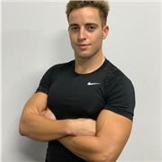 Me dedico a realizar entrenamientos personales en el gimnasio, asesorías de entrenamiento online, y asesorías de nutrición online. Cuento con un título de grado superior de deporte y actividad física, y un máster en entrenamiento personal y nutrición